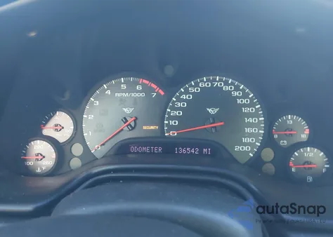 2001 Chevrolet Corvette из США, поврежденный, VIN 1G1YY22G015126566